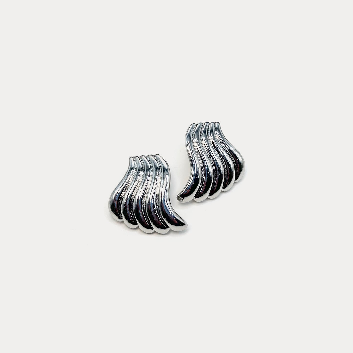 Wave Metallic Earrings Silver